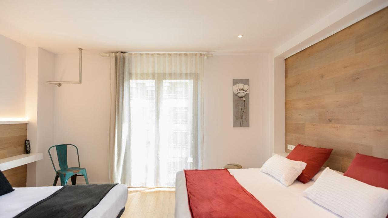 Apartamentos Enfrente Del Museo Dali Фигерас Екстериор снимка
